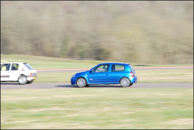 Clio_2_RS_205GTi_01