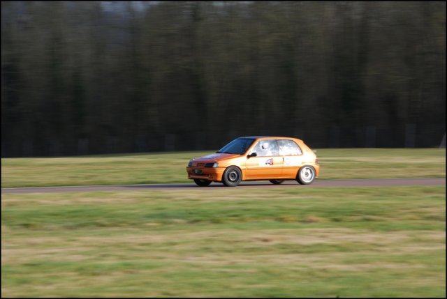 Peugeot_106XSi_Orange_01